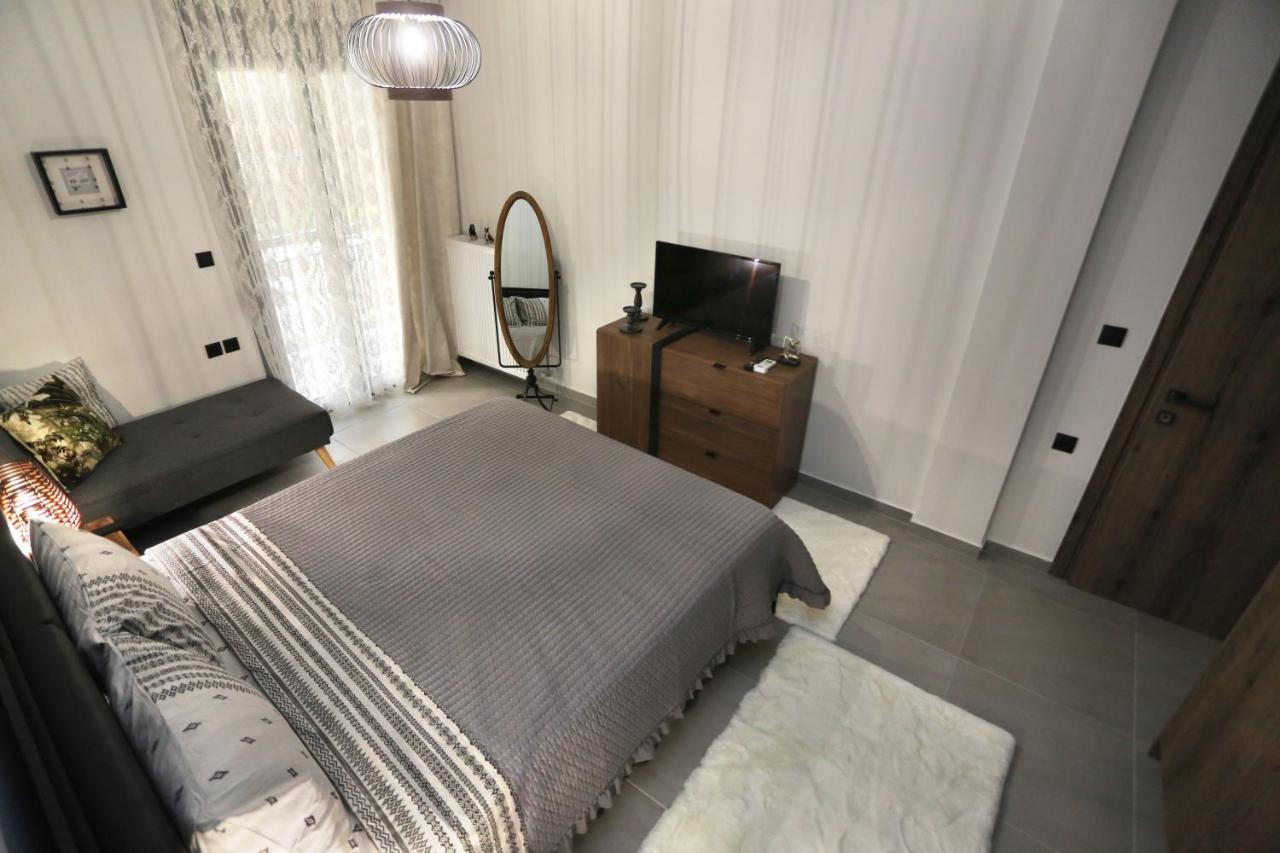 La Larissa Luxury Apartments Koronis エクステリア 写真