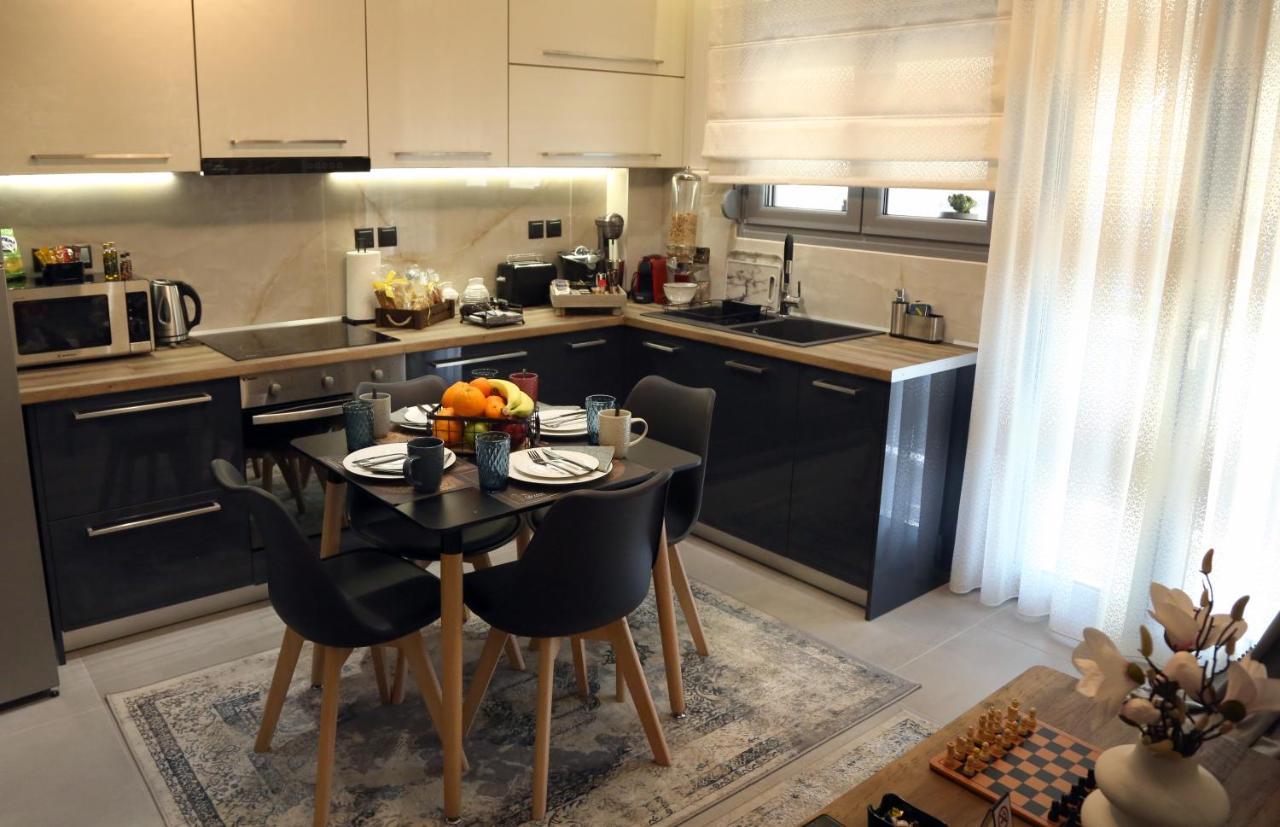 La Larissa Luxury Apartments Koronis エクステリア 写真